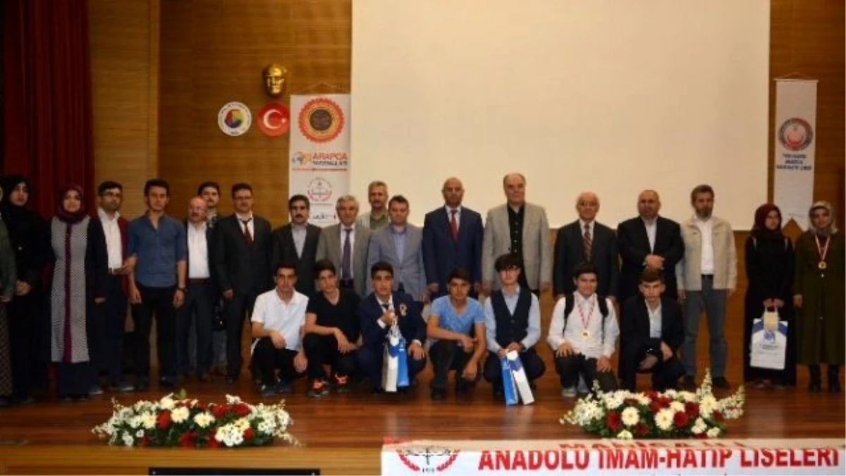 Yunusemre İmam Hatip Lisesi Şiir Dalında Birinci Oldu