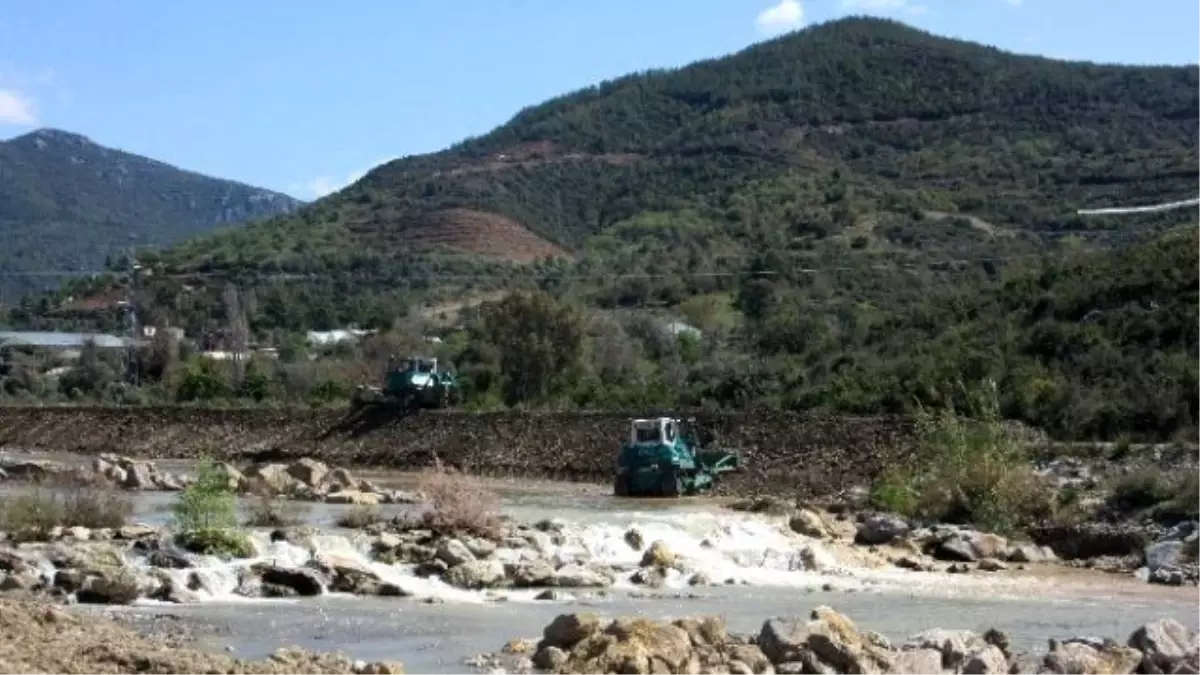 Alanya ve Gazipaşa\'da Taşkın Önleme Çalışmaları