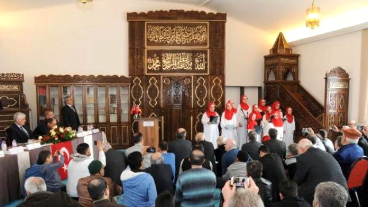 Almanya\'da Helmstedt Ditib Fatih Camisi İbadete Açıldı
