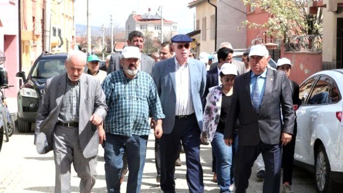 Başkan Kurt, Gündoğdu Mahallesindeki Çalışmaları Yerinde Gördü