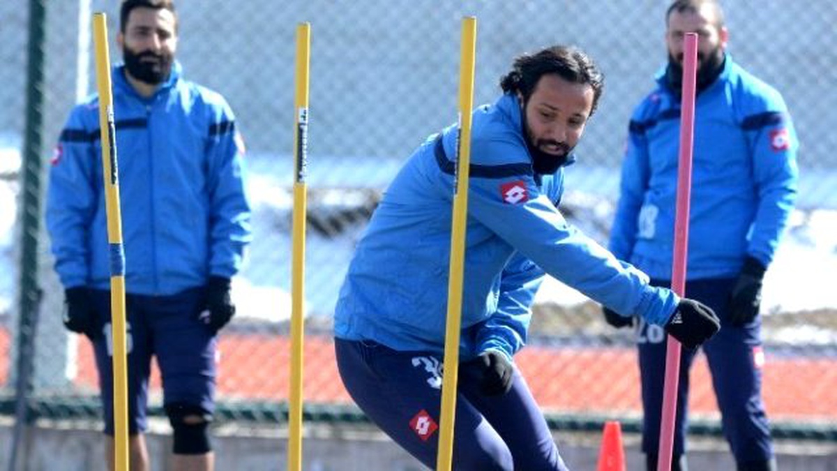 Bb Erzurumspor Teknik Direktörü Yıldırım: "Şampiyonluk Yolunda Önemli Bir Maça Çıkacağız"