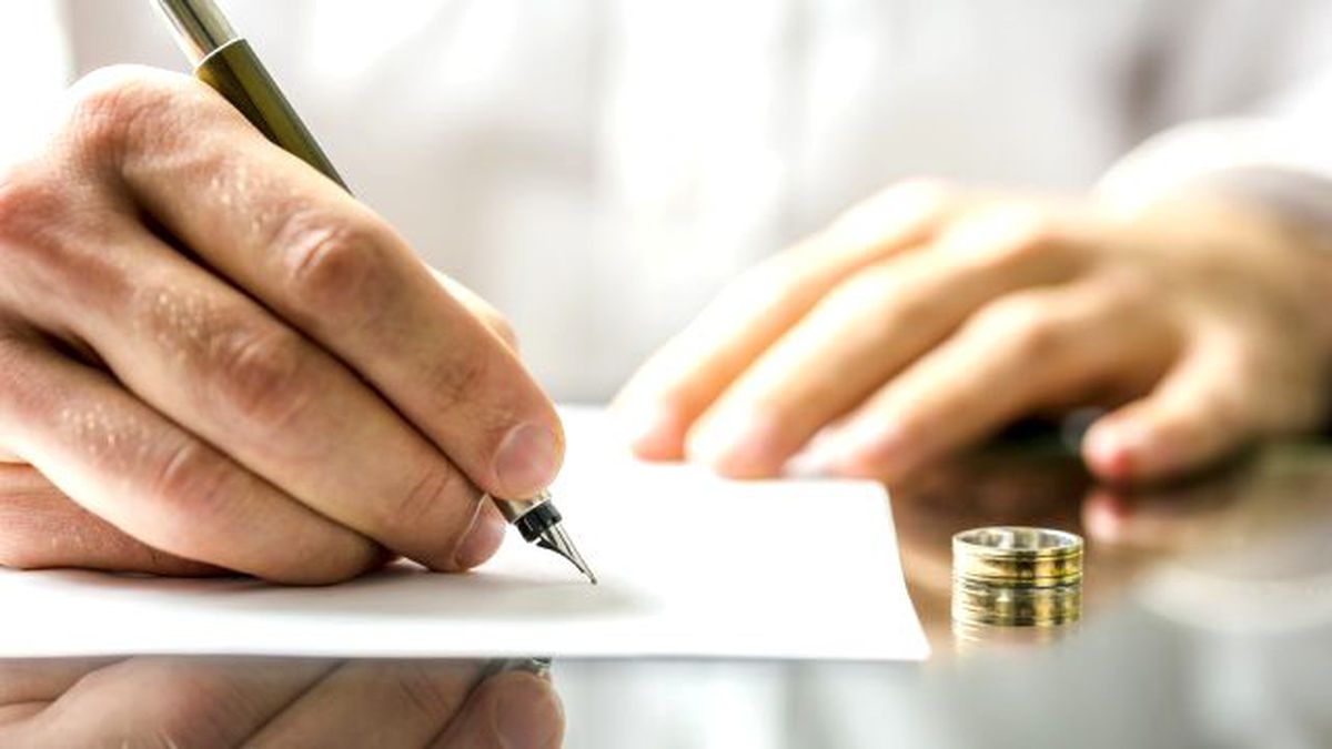 Boşanmış Erkekler Kadınları Daha Mutlu Ediyor