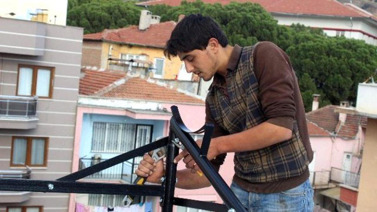 Dilenmeyen Suriyeliler Meslek Sahibi Olup Çalışmaya Başladı