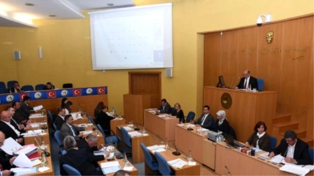 Düzce Belediyesi Meclisi Komisyon Üyeleri Seçildi
