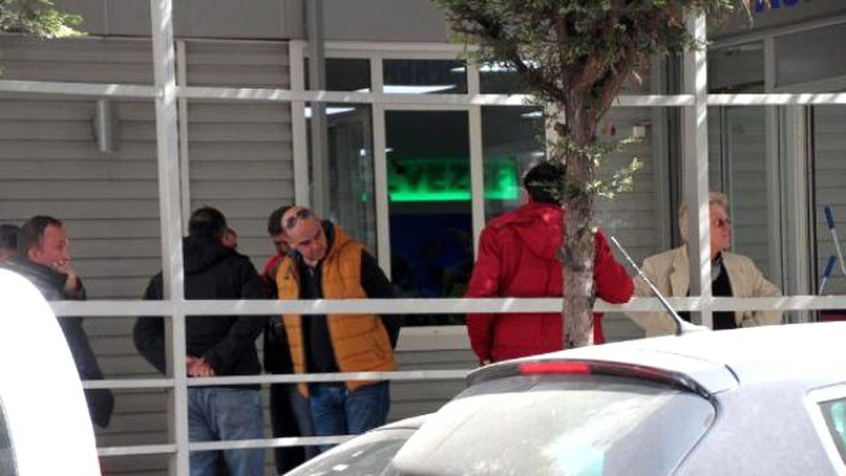 Erdemir\'de 4 İşçi Azot Gazından Zehirlendi