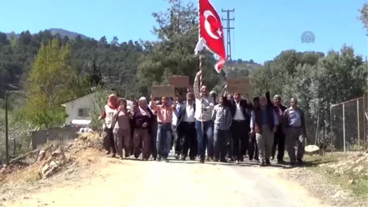 Evlenebilmek" İçin Eylem Yaptılar