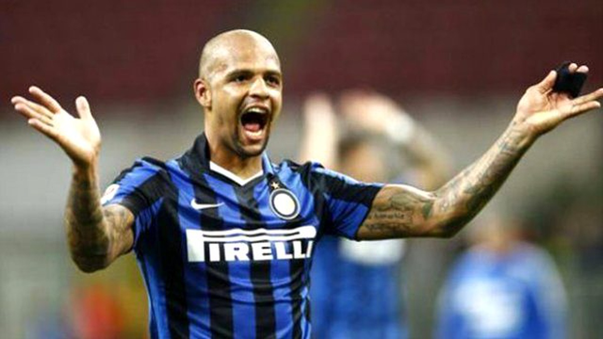 Galatasaray\'da Felipe Melo Bombası!