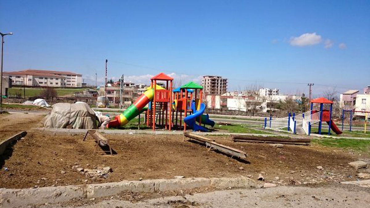 İlçedeki Tek Çocuk Parkı Hayvan Barınağı Haline Geldi