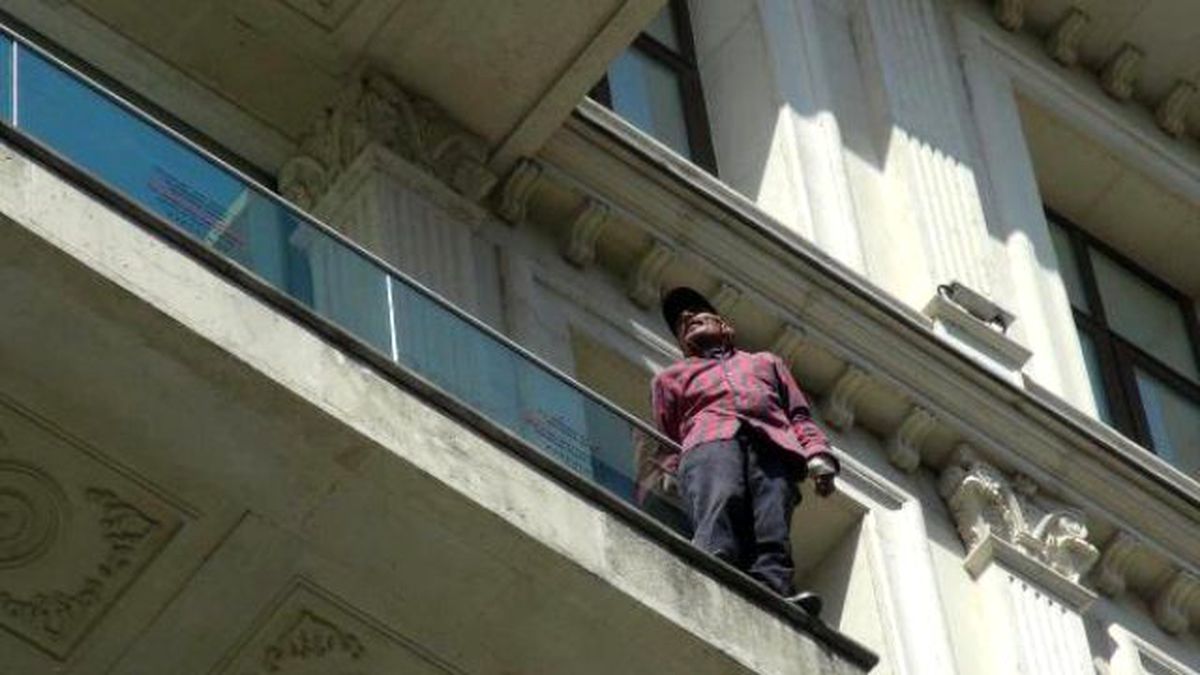 İstiklal Caddesi\'nde "İntihar" Hareketliliği