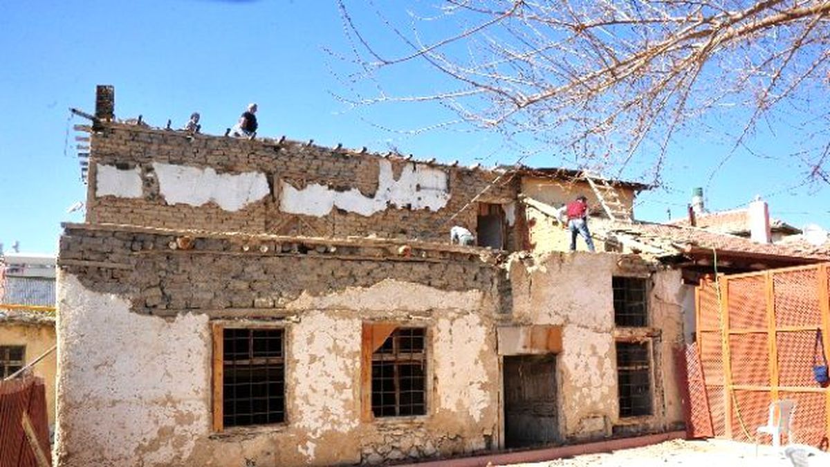 Karaman Belediyesi Tarihi Evleri Restore Ediyor