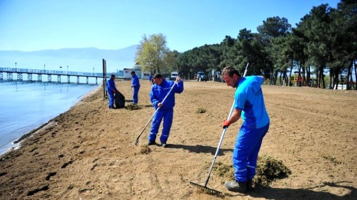 Orhangazi Sahili Yaza Hazırlanıyor
