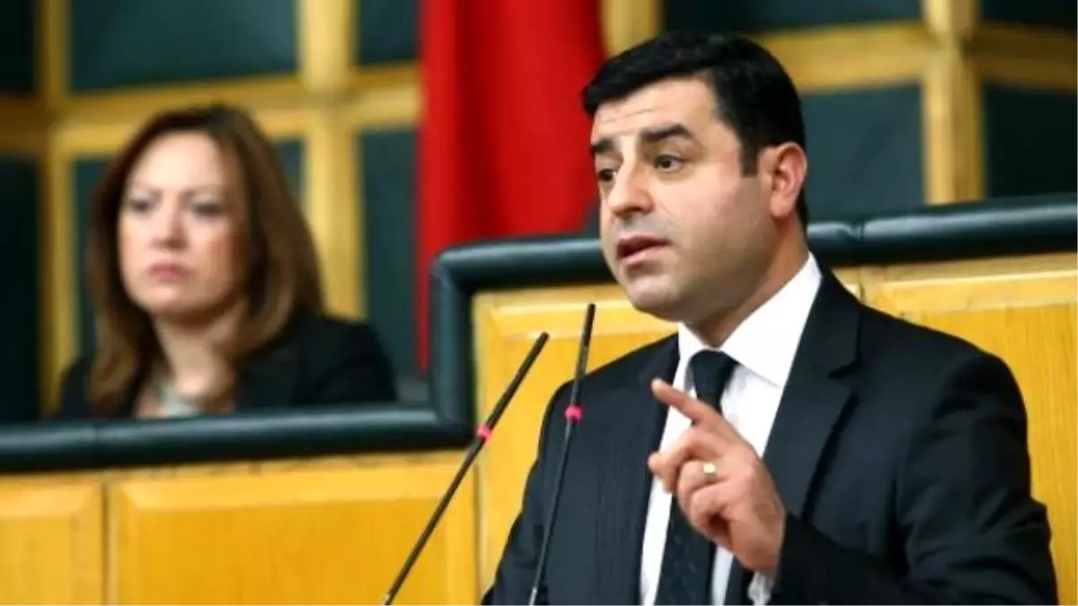 Selahattin Demirtaş\'tan MHP\'ye \'Çin Malı\' Benzetmesi
