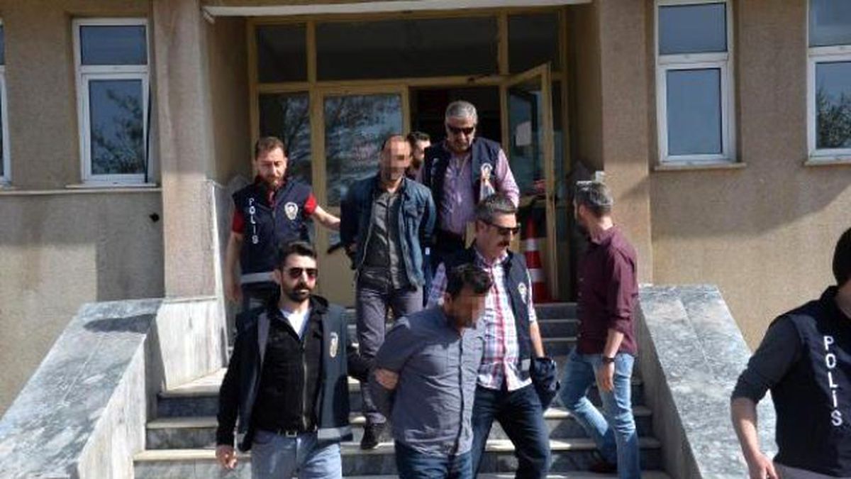 16 Yaşındaki Kızla İlişkisini Kameraya Kaydeden Sapık Yakalandı