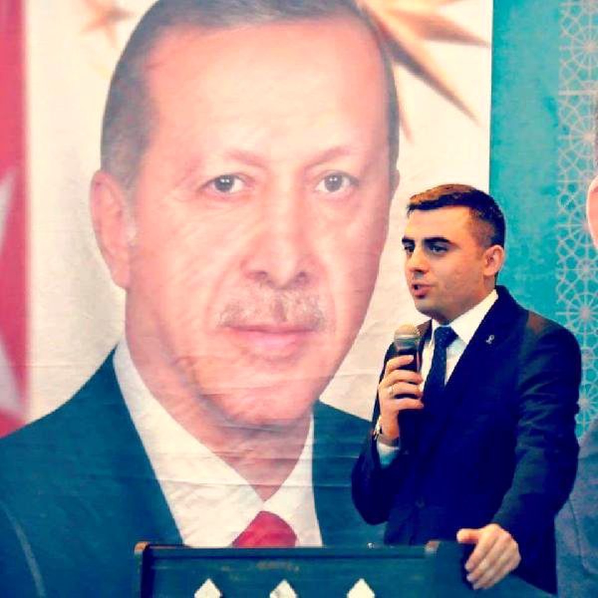Ak Partili Başkanının \'93 Yıllık Garabet\' Paylaşımı Tepki Çekti