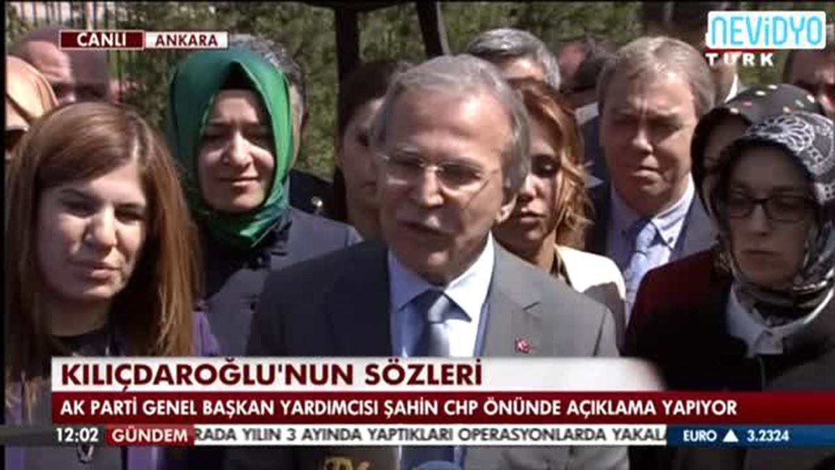 Ak Partili Vekiller CHP Merkezine Siyah Çelenk Bıraktı