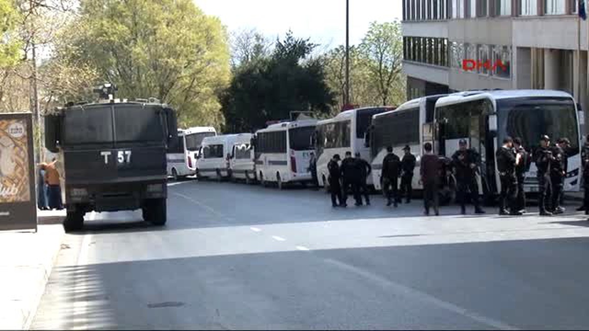 Alman Kanalı Zdf\'nin İstanbul Ofisi Önünde Eylem