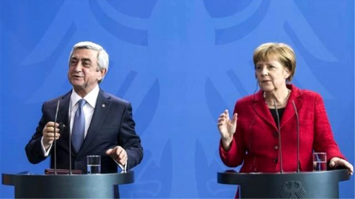 Almanya Başbakanı Merkel, Ermenistan Cumhurbaşkanı Sarkisyan ile Bir Araya Geldi