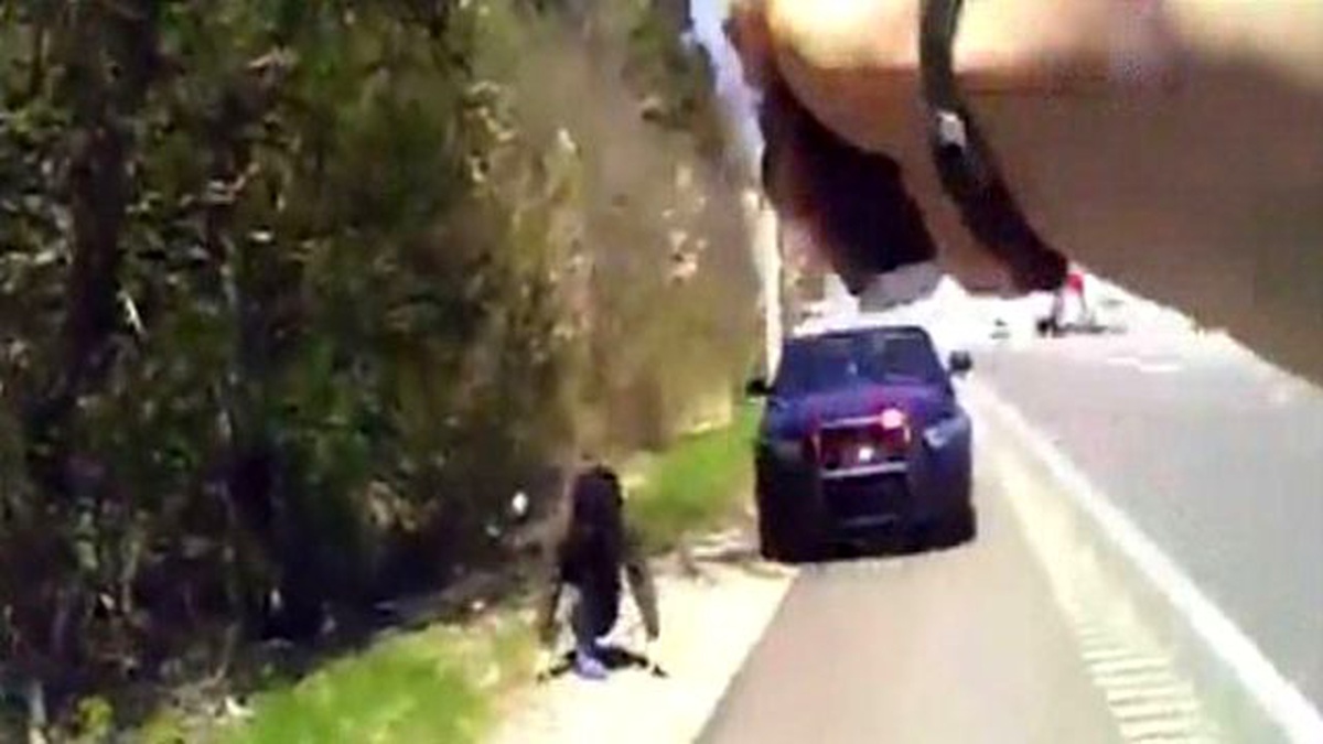 Amerikan Polisi \'Beni Öldür\' Diye Yalvaran Zanlıyı Vurdu