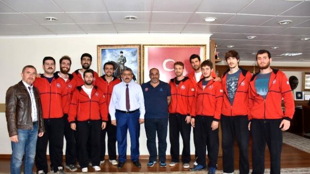 Başkan Alıcık\'dan Aydın Sportif Basketbol Takımına Destek