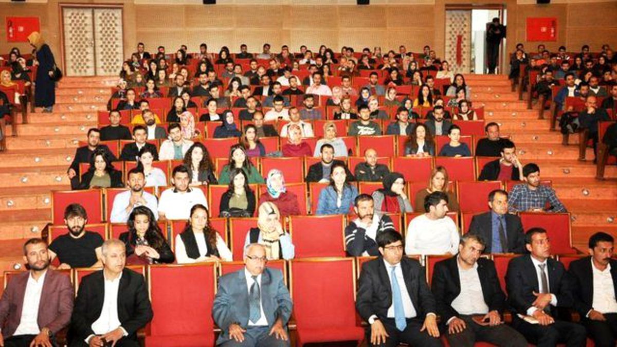 Batmanda Rehber Öğretmenlere Yönelik Konferans