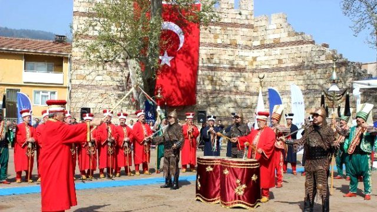 Bursa\'da Fetih Coşkusu 690 Yıl Sonra Yeniden Yaşandı