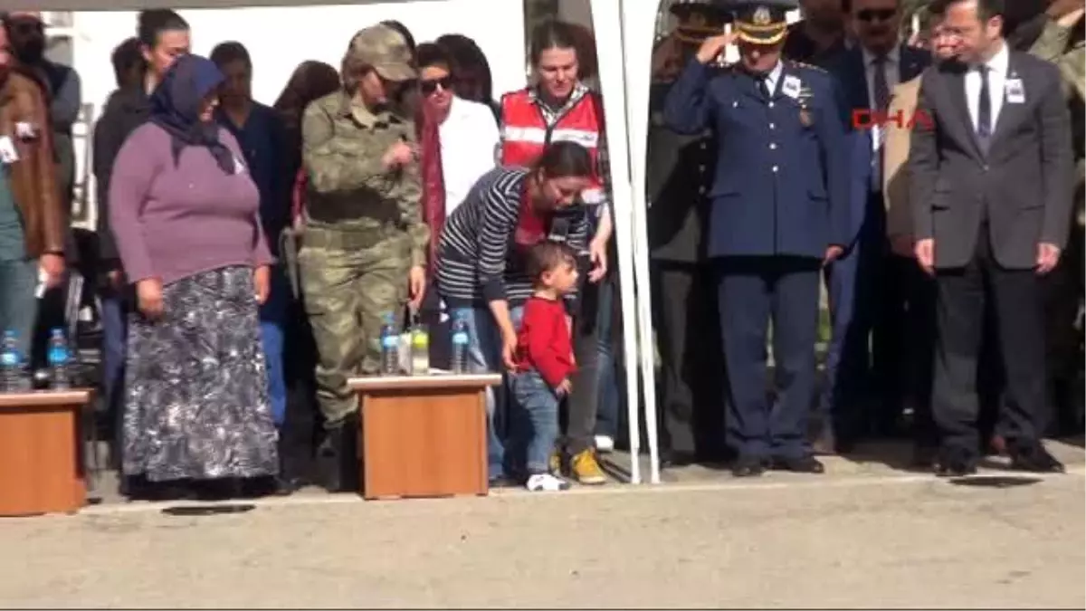 Diyarbakır Şehit Jandarma Uzman Çavuş Muhammed Sait Çelik İçin Diyarbakır\'da Tören Düzenlendi