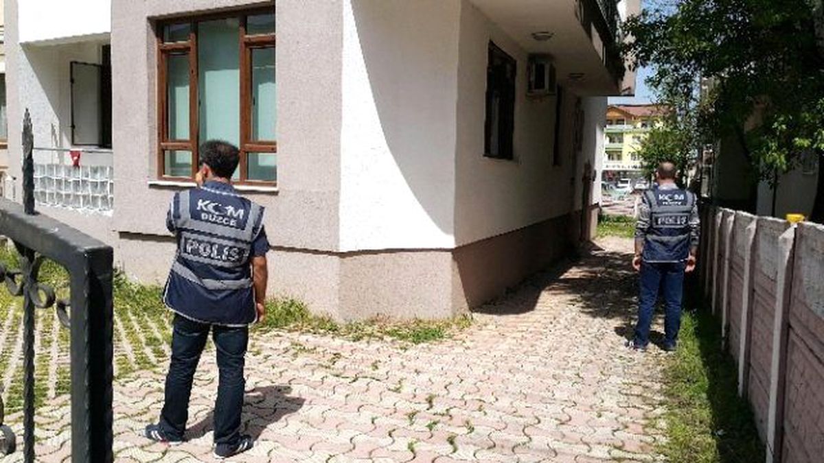 Düzce'de Zaman Gazetesi Bürosuna Polis Baskını