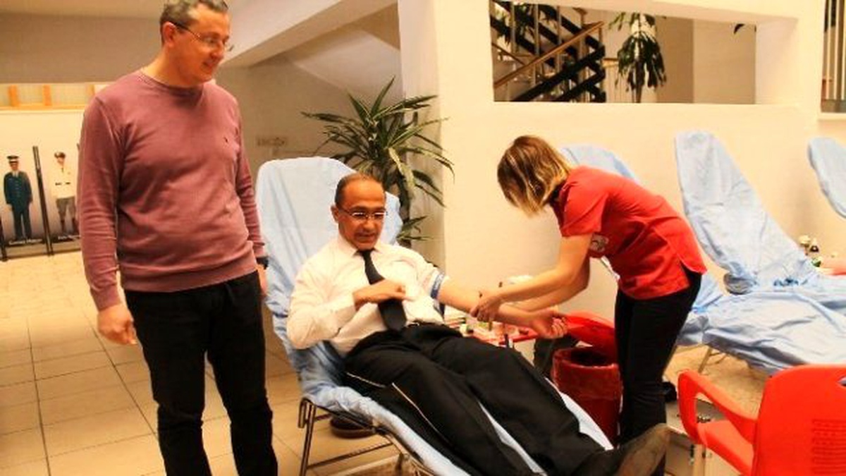 Erzincan Emniyeti Kan Bağışında Bulundu