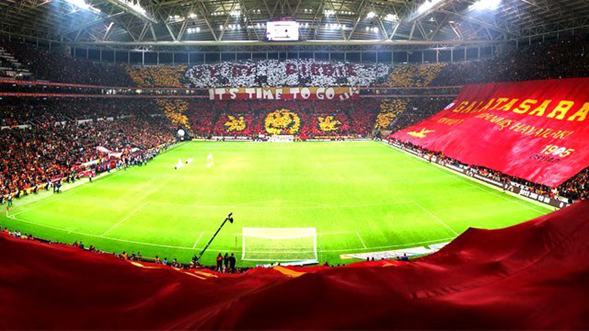 Galatasaray Taraftarından Derbi Günü Metronun Kapanmasına Büyük Tepki!
