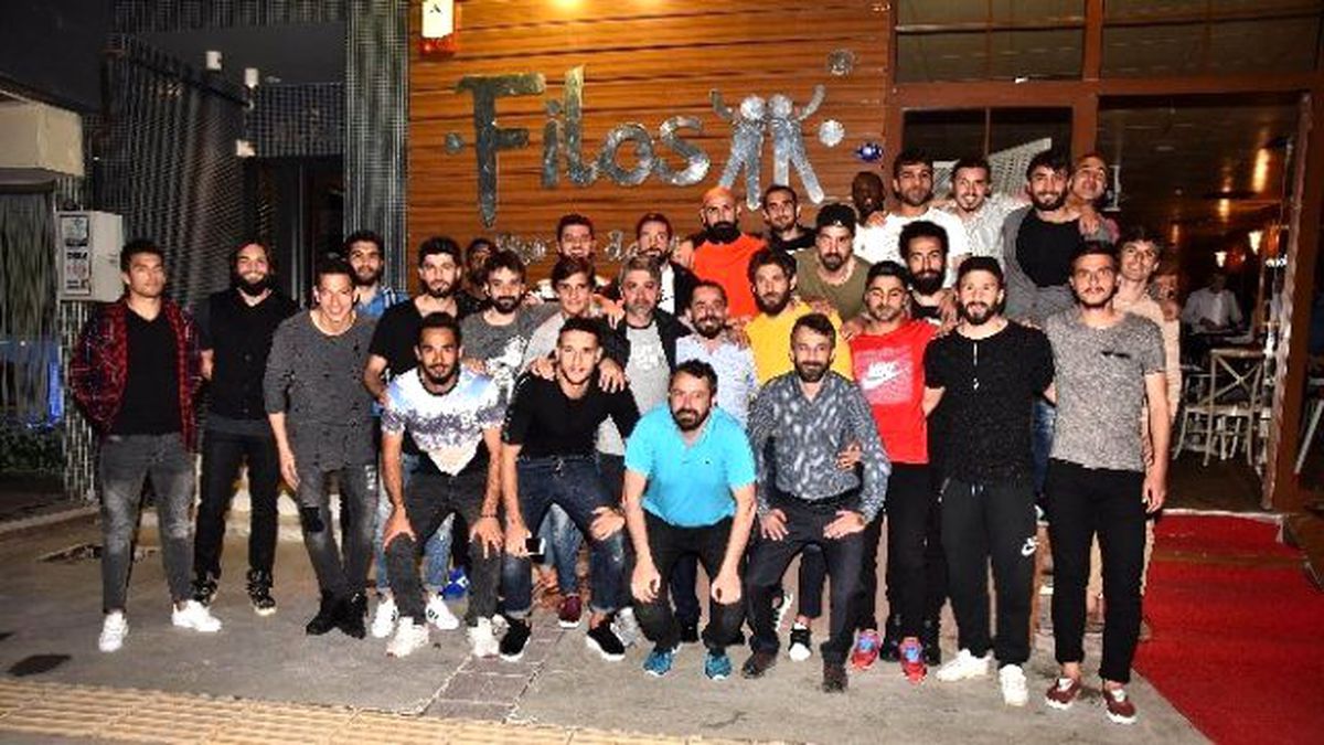 Karşıyakalı Futbolcular Göztepe Maçı Öncesi Stres Attı
