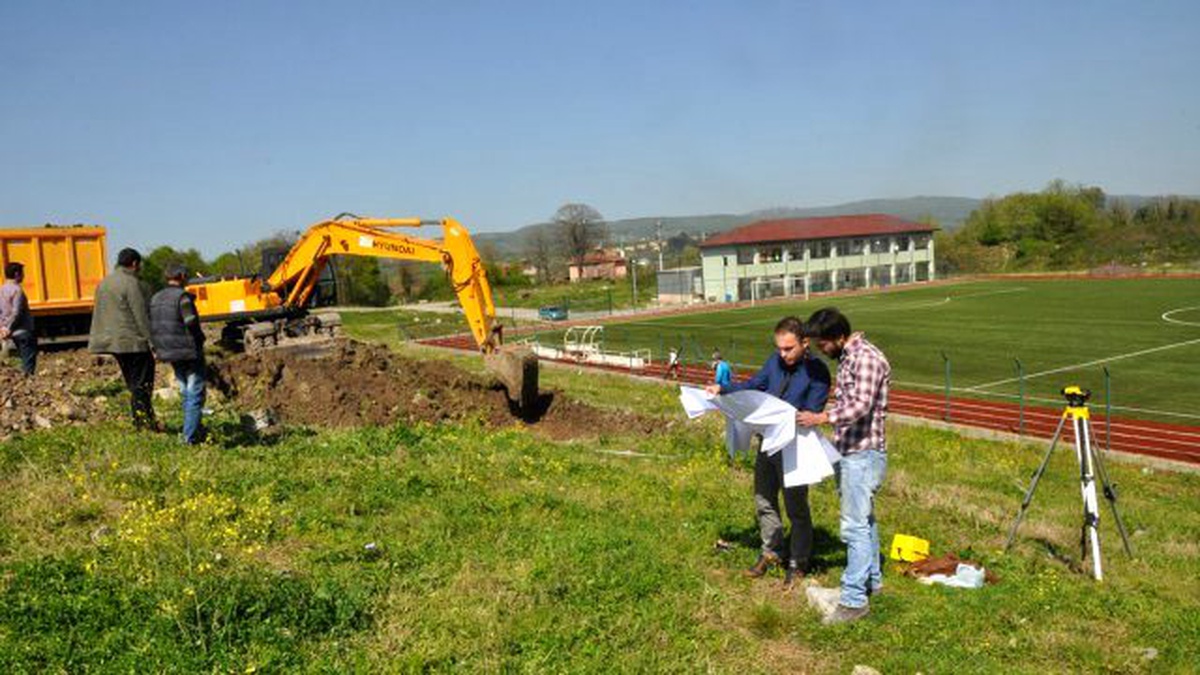 Kartepe Maşukiye Stadı\'nda Tribün Çalışması Başladı