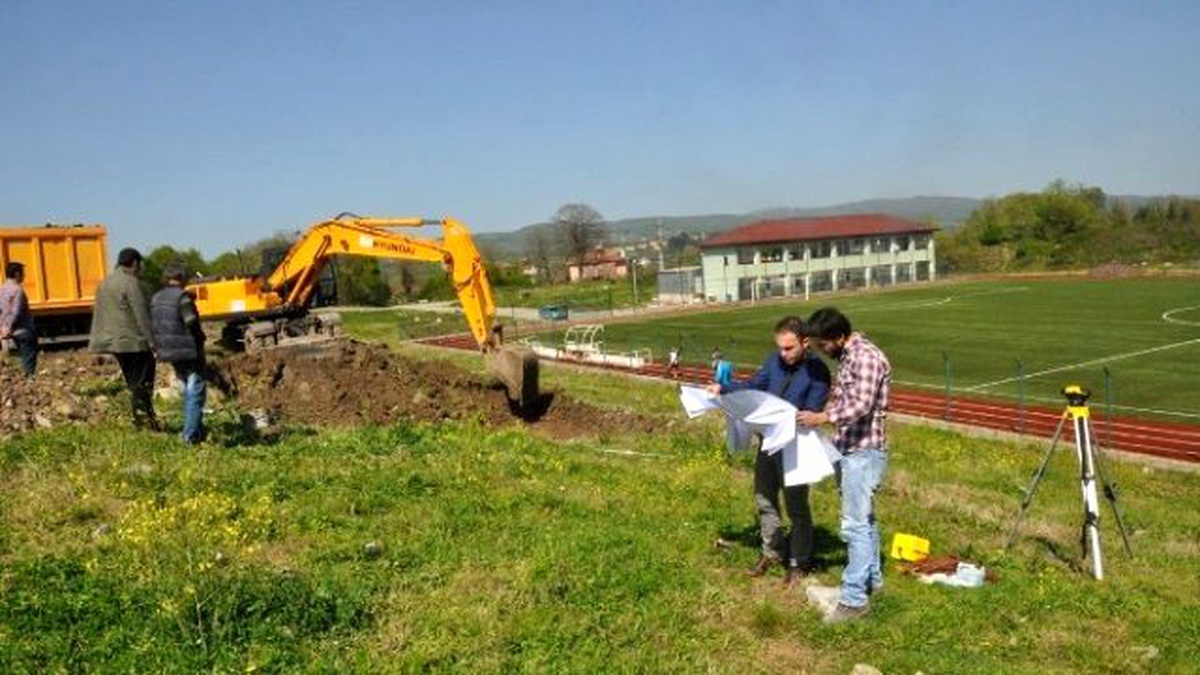 Maşukiye Stadı\'nda Tribün Çalışması Başladı