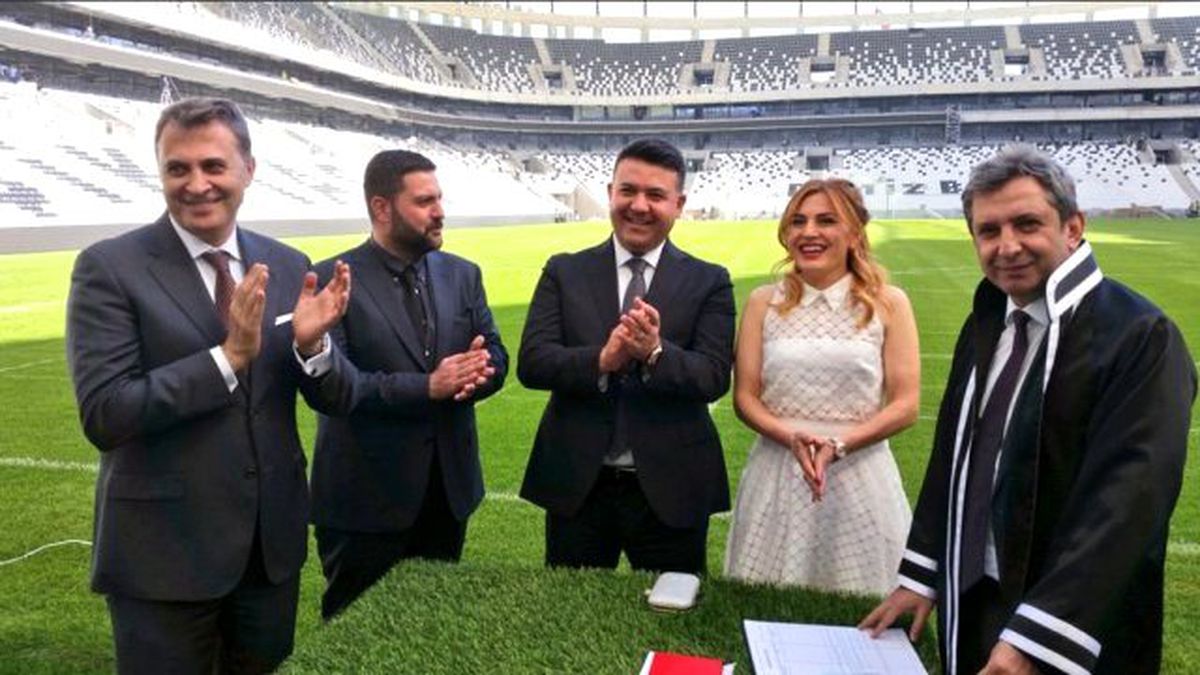 Nikah Memurundan Fikret Orman'a: 'Geline 100 Bilet Takarsınız' Esprisi