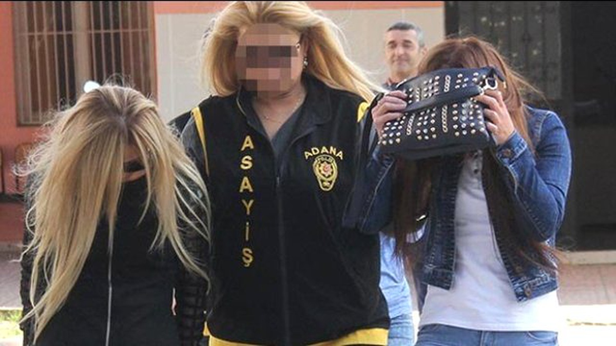 Polis Emlakçıyı Takip Edince Fuhuş Ağını Ortaya Çıkarttı..