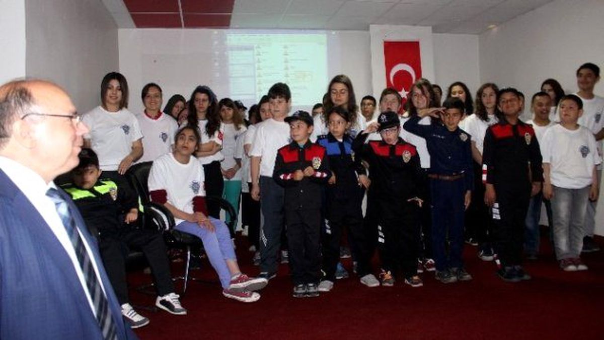 Polis Haftası Kutlamaları Başladı