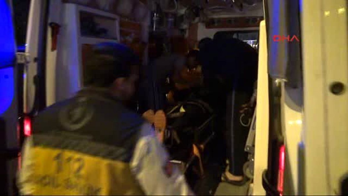 Tem Otoyolu\'nda Kaza: Biri Ağır 3 Yaralı...