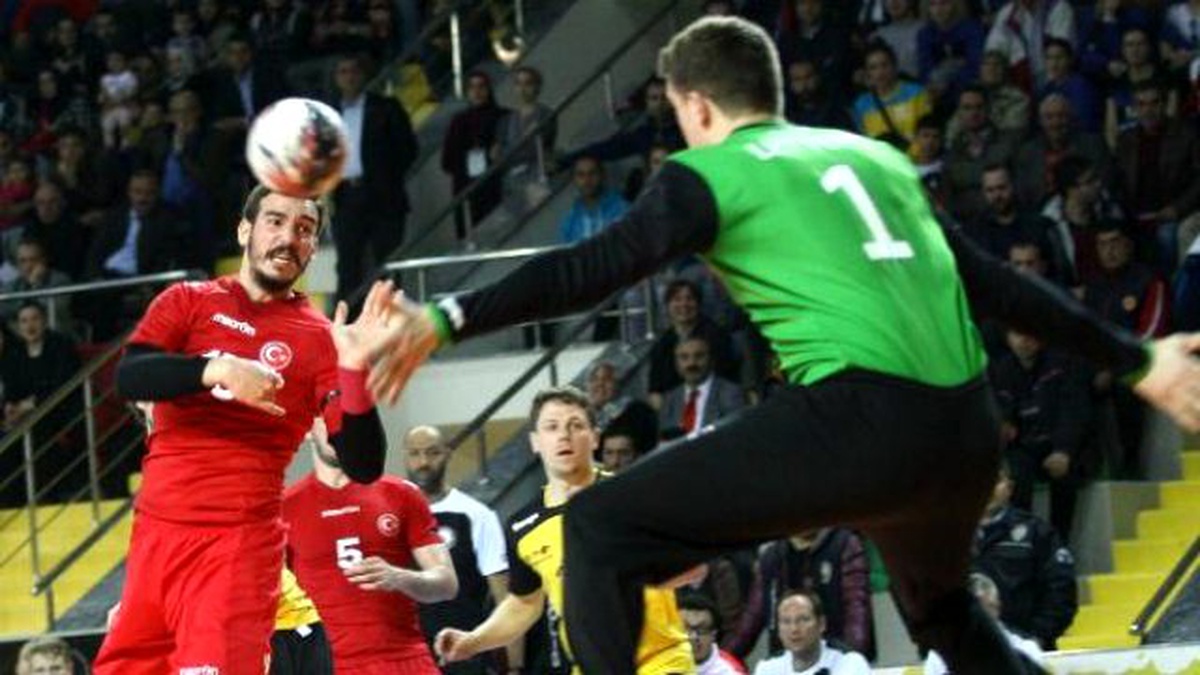 Türkiye- Belçika: 28-37 (2018 Erkekler Avrupa Hentbol Şampiyonası Eleme Grubu)