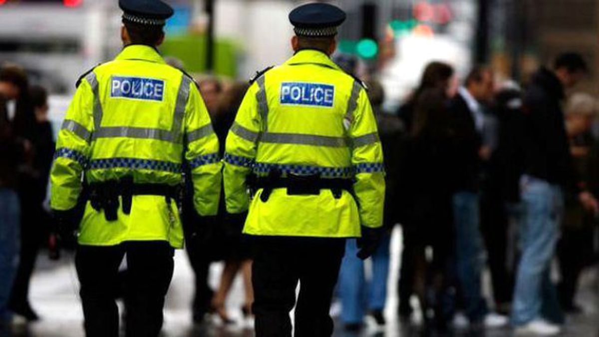 Türkiye'deki Terör Eylemlerini Öven 2 DHKP-C'li Londra'da Gözaltına Alındı