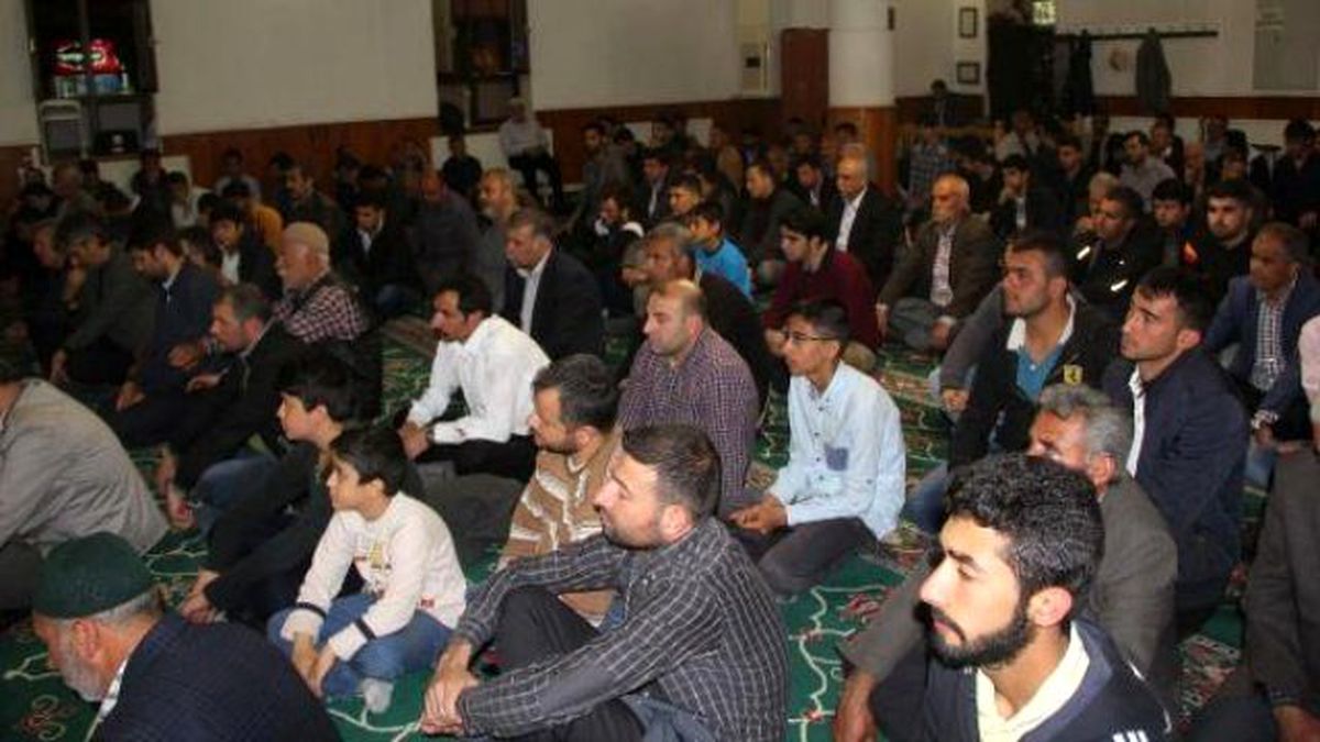 Adıyaman\'da Kandil Nedeniyle Camiler Dolup Taştı