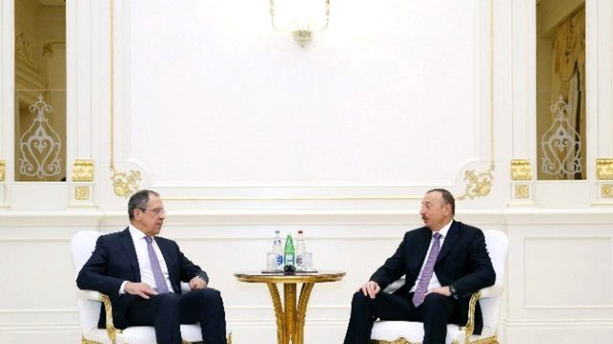 Azerbaycan Cumhurbaşkanı Aliyev, Lavrov\'u Kabul Etti