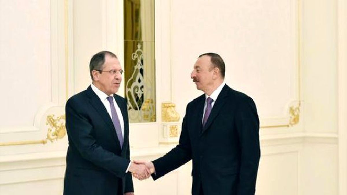 Azerbaycan Cumhurbaşkanı İlham Aliyev Rusya Dışişleri Bakanı Sergey Lavrov ile Görüştü