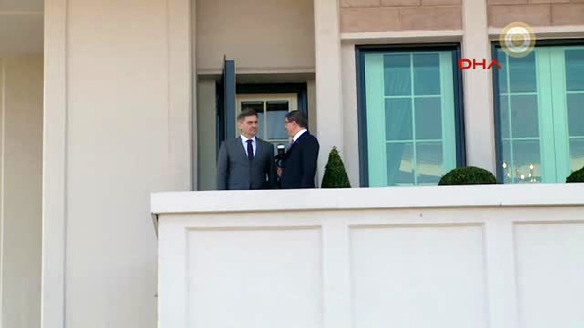 Başbakan Davutoğlu, Bosna-Hersek Bakanlar Konseyi Başkanı Zvizdiç?i Karşıladı