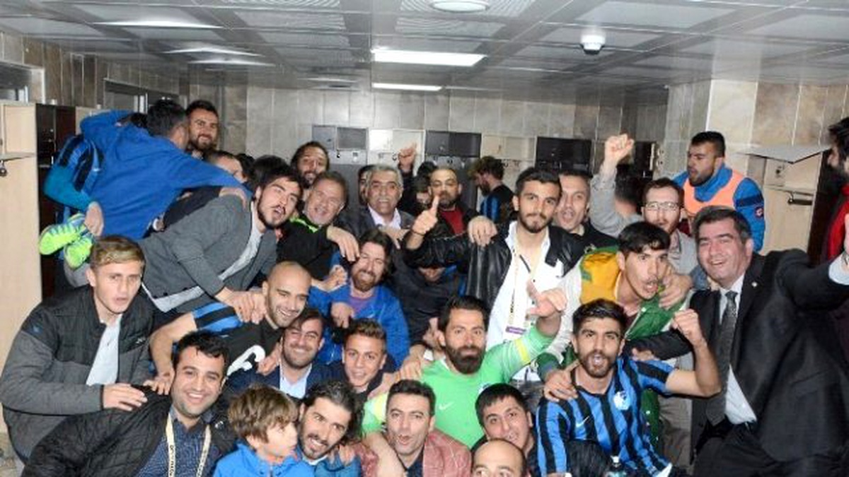 Bb Erzurumspor Teknik Direktörü Yıldırım: "Altın Değerinde Onurlu Üç Puan Kazandık"