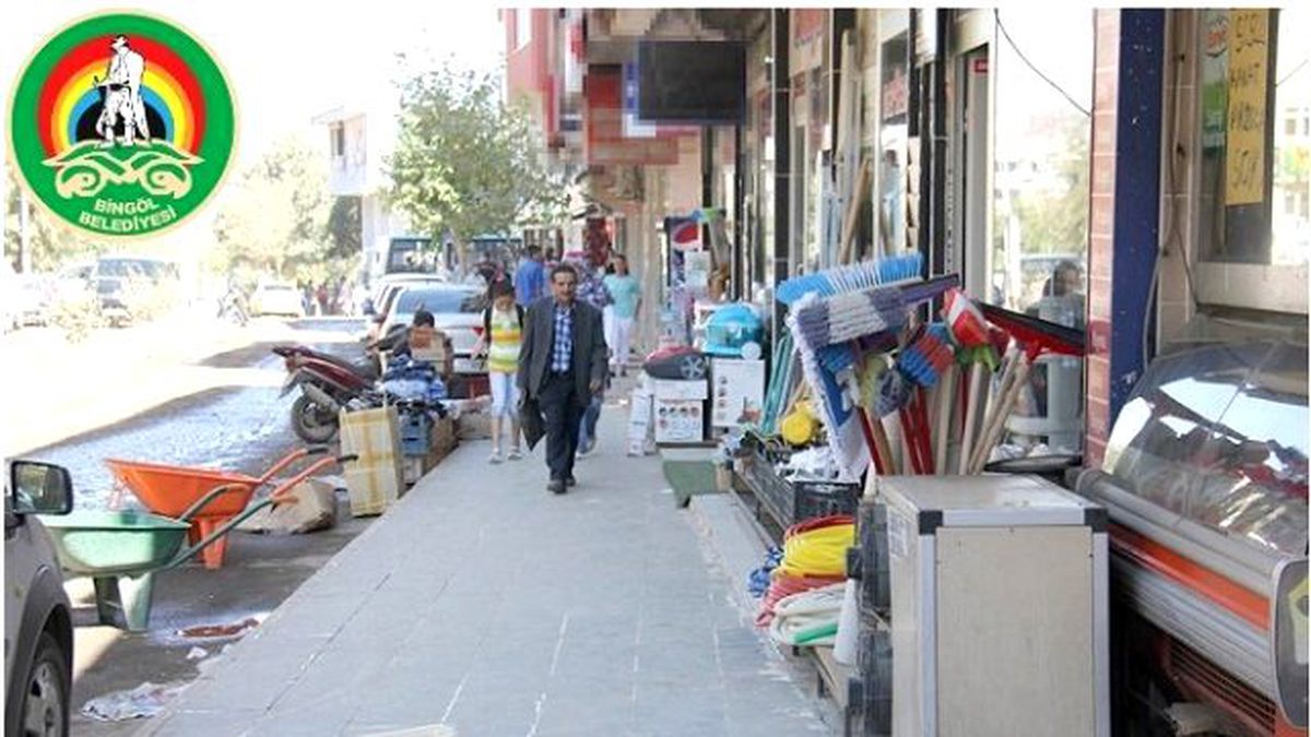 Bingöl\'de Kaldırımları İşgal Eden Esnafa Ceza Yağdı