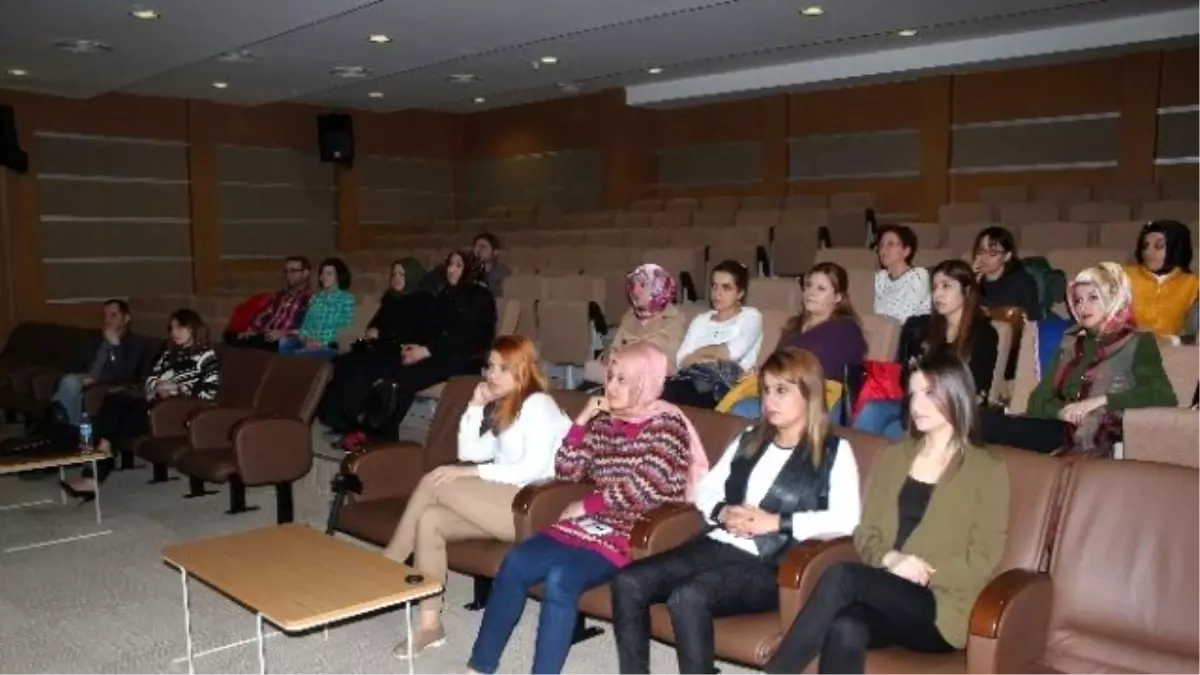 Elazığ\'da, Okul Öncesi Dönemde Beslenme Bozuklukları Semineri Verildi