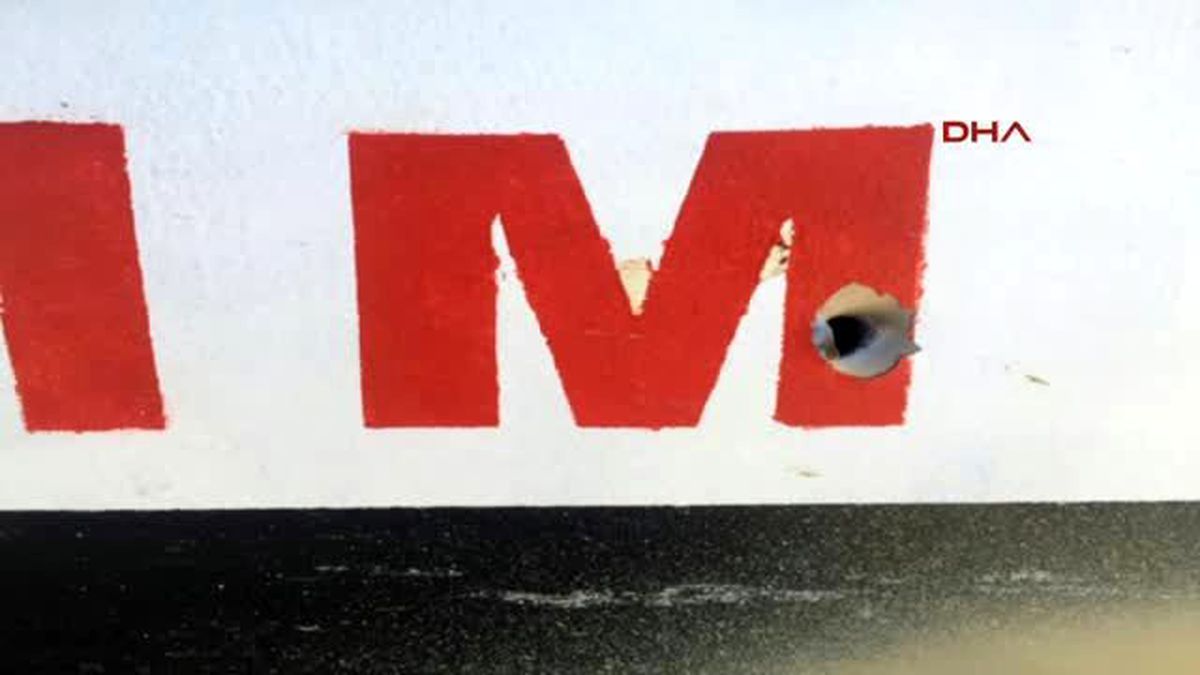 Ermenistan, Cephe Hattında Yaralı Taşıyan Ambulansı Vurdu