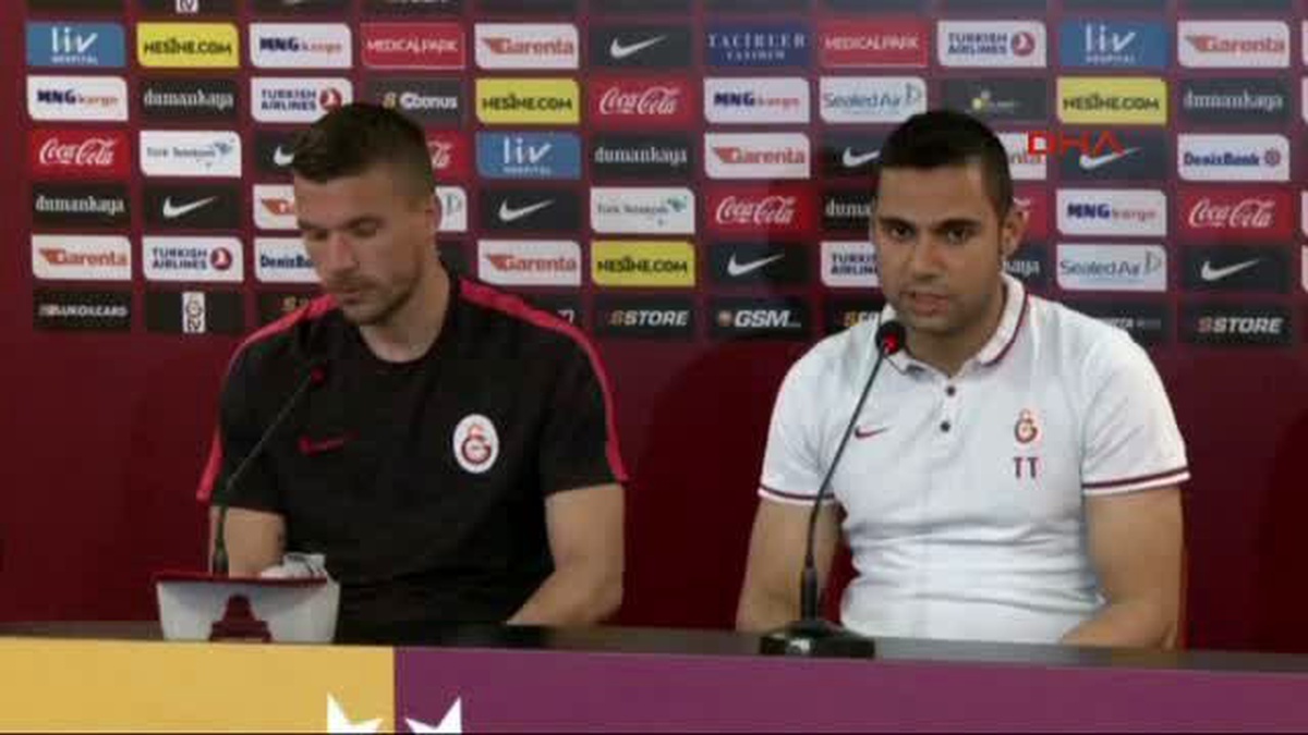 Galatasaray\'ın Alman Yıldızı Podolski Şampiyonluk Yarışındaki Favorisini Gizlemedi