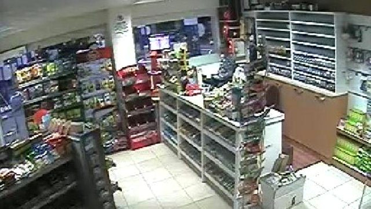 Gece Kulübünde Hesap Fazla Gelince, Benzin İstasyonunda Soygun Yaptı