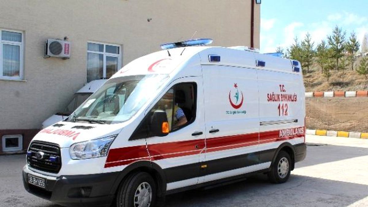 Gemerek Devlet Hastanesi\'ne Yeni Ambulans Verildi