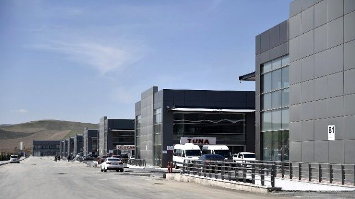 İkinci El Oto Galerilerinin Otonomi\'ye Taşınmasının Durdurulması Talebine Ret